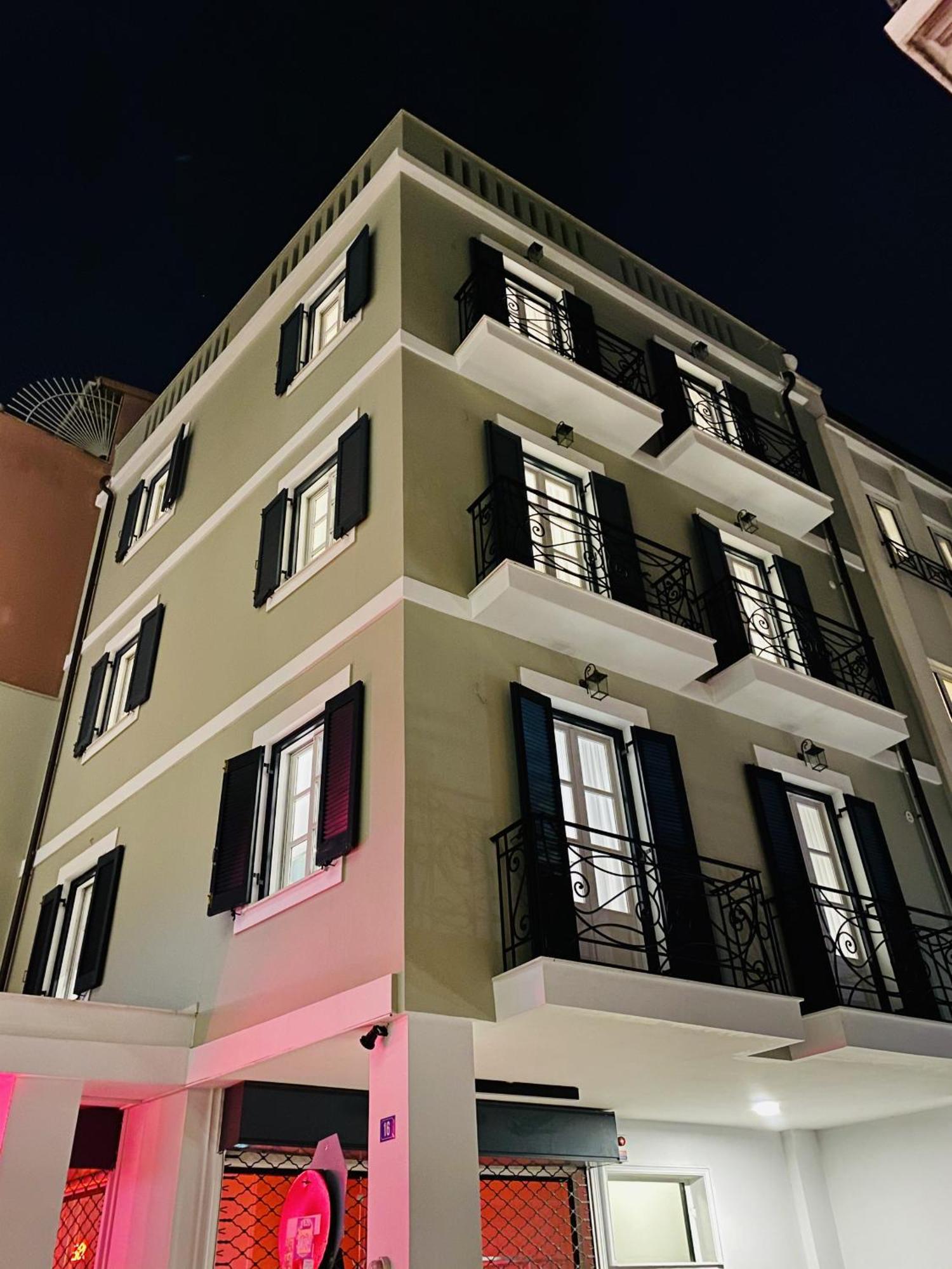 Central Syntagma Square Studio in Athens - Shell Esterno foto